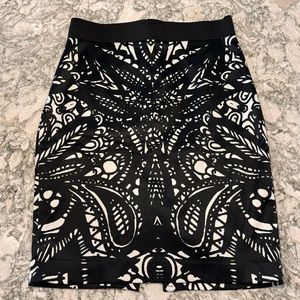 Express | Lace Print Satin Pencil Skirt | Black and White Skirt | Size:4